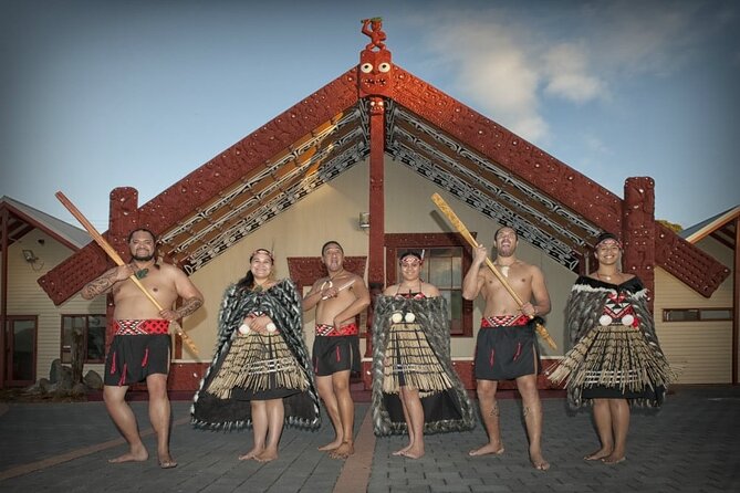 FULL DAY ROTORUA TOUR - Fully Customisable 13 hours Unlimited KMS - At a glance
