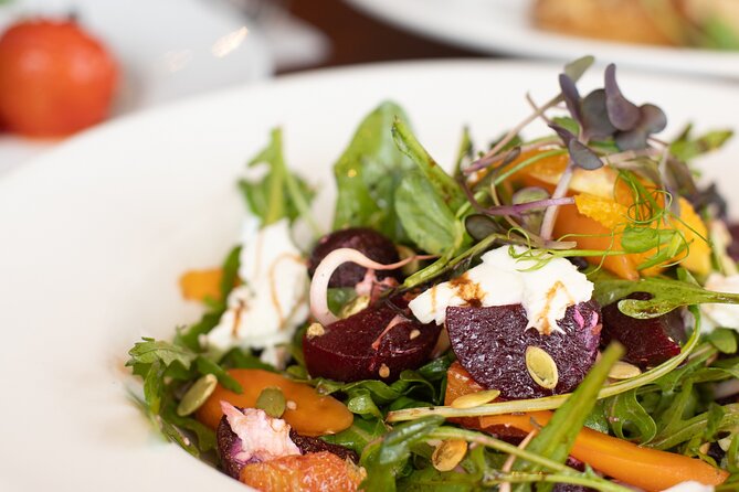 Full-Day Wine Tasting Tour in Auckland with 3-Course Vineyard Lunch - The guide can shape the whole day