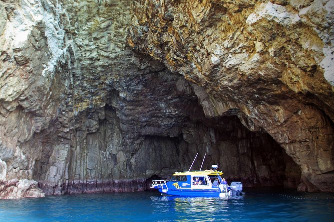 Glass Bottom Boat Whitianga Cathedral Cove Cruise - Commentary from the Whitianga crew