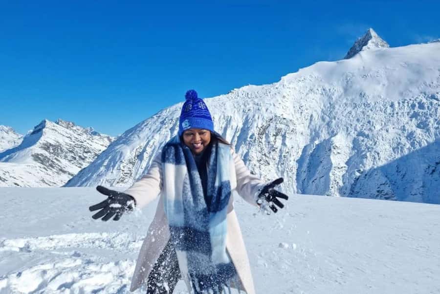 Glenorchy: 25-30 Minute Snow Landing Helicopter Experience - Is $215 per person fair value?
