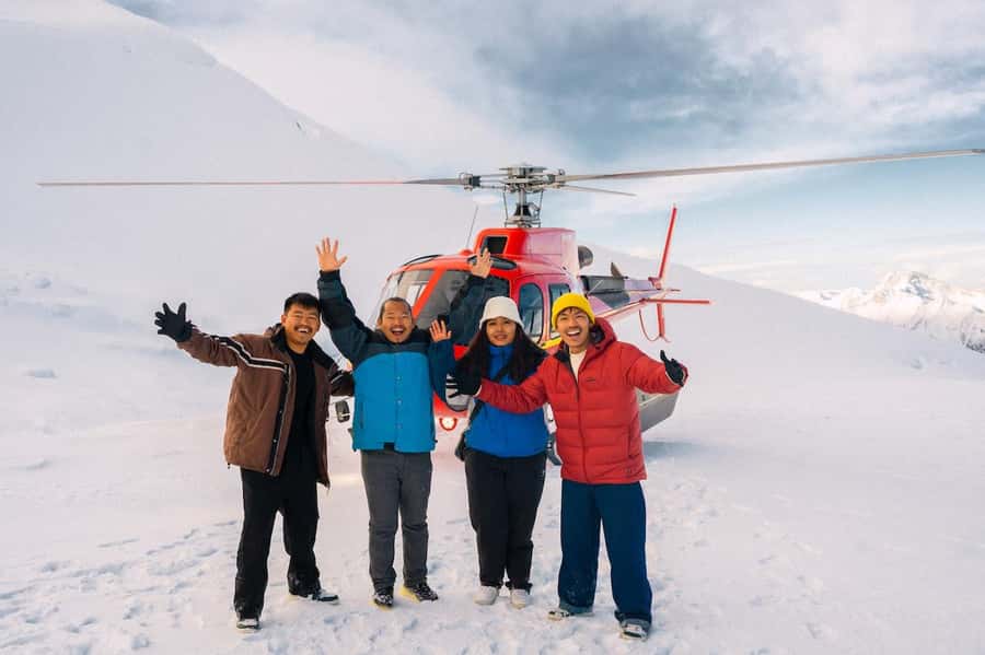 Glenorchy: 25-30 Minute Snow Landing Helicopter Experience - Starting at 35 Mull Street in Glenorchy
