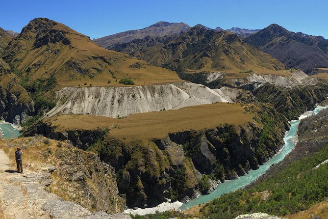 Glenorchy Island Safari departing Queenstown - Crossing Lake Wakatipu to Pigeon Island