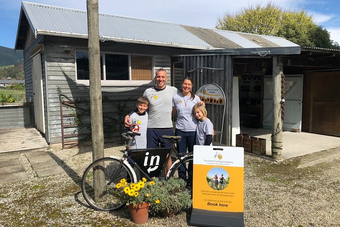 Great Taste Beer Tour by Bicycle (Self-guided) - The Nelson Classic Car Museum stop