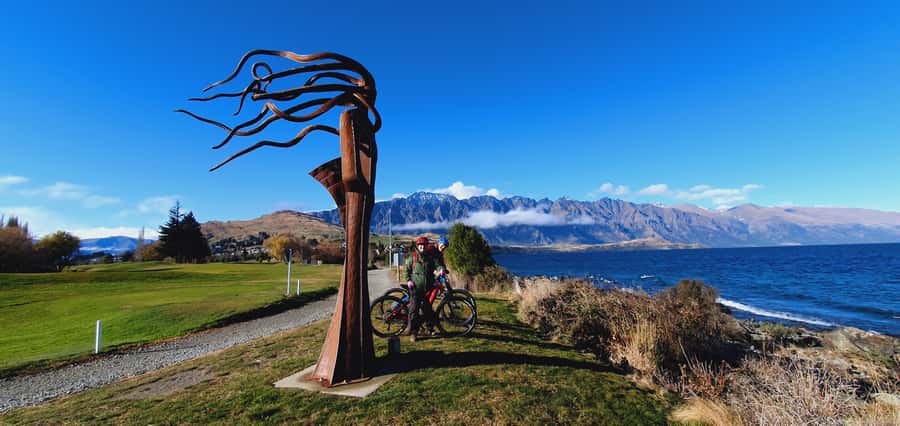 Guided Scenic E-bike Tour - Ride to the Lake - Getting comfortable on a premium e-bike