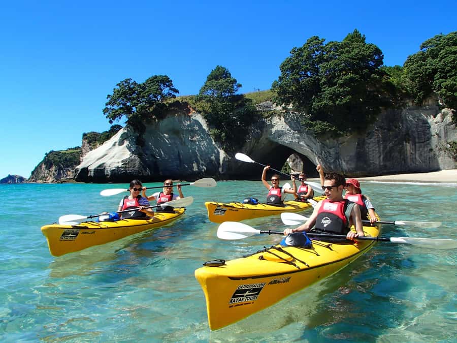 Hahei: Cathedral Cove Kayak Tour - Refreshments included - Paddling through the marine reserve