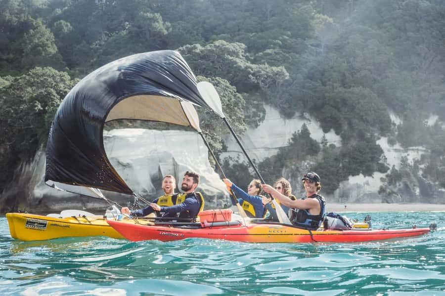 Hahei: Cathedral Cove Kayak Tour - Refreshments included - Who will enjoy this trip most