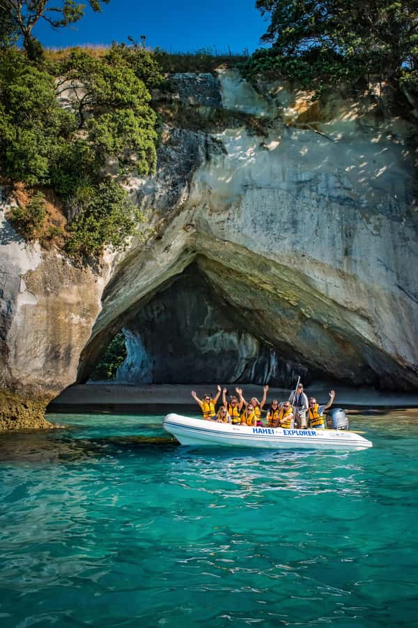 Hahei Explorer Cathedral Cove Boat Tour - What the small group changes