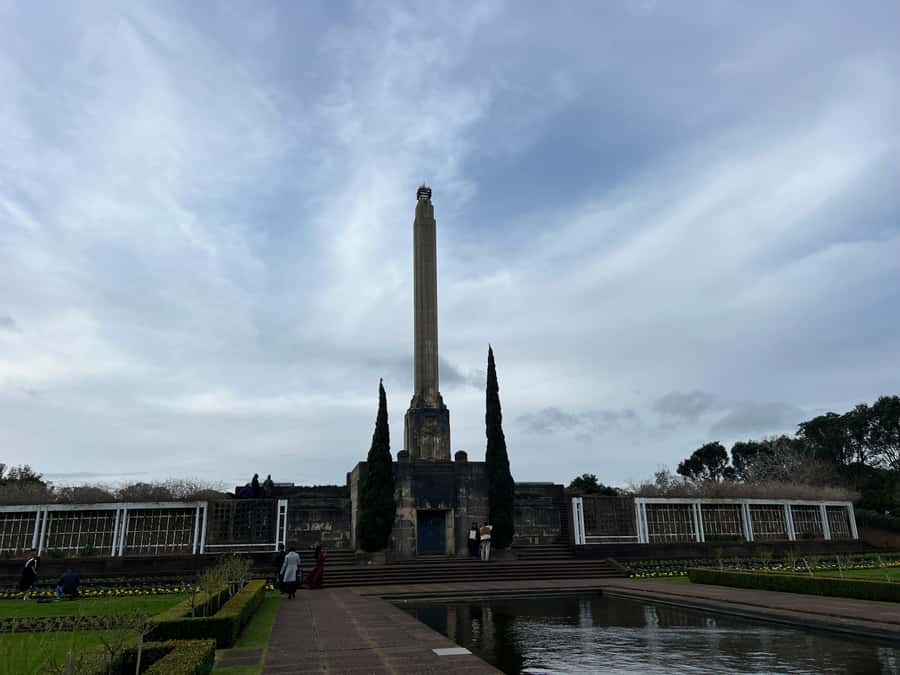 Half-Day Auckland City Highlights Tour with Hotel Pickup - Mount Eden and the Friend and Whau option