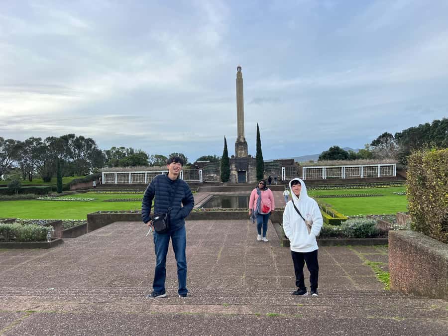 Half-Day Auckland City Highlights Tour with Hotel Pickup - What the guide adds to the ride