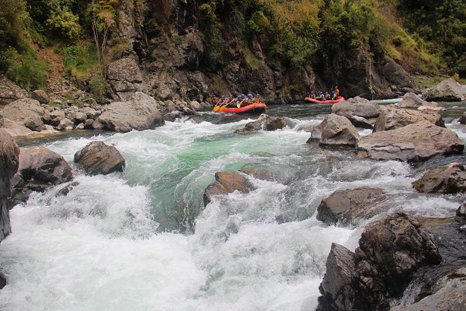 Half Day, Grade 5, White Water Rafting on the Rangitikei River - What the $170.66 price includes
