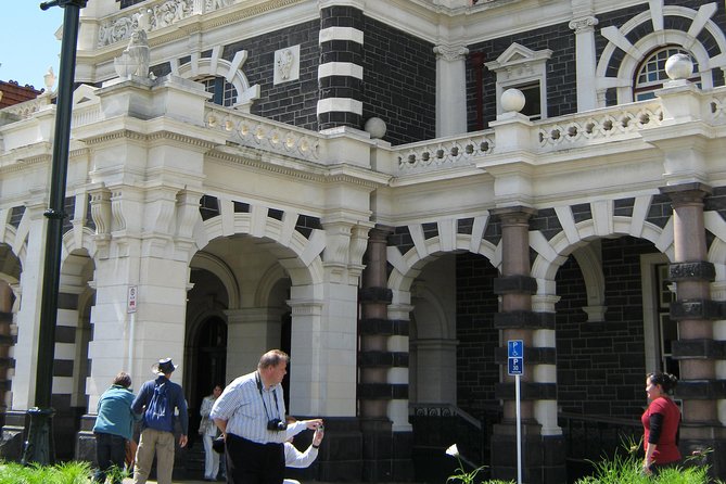 Heritage Highlights Walk - Why this one-hour walk works so well in Dunedin