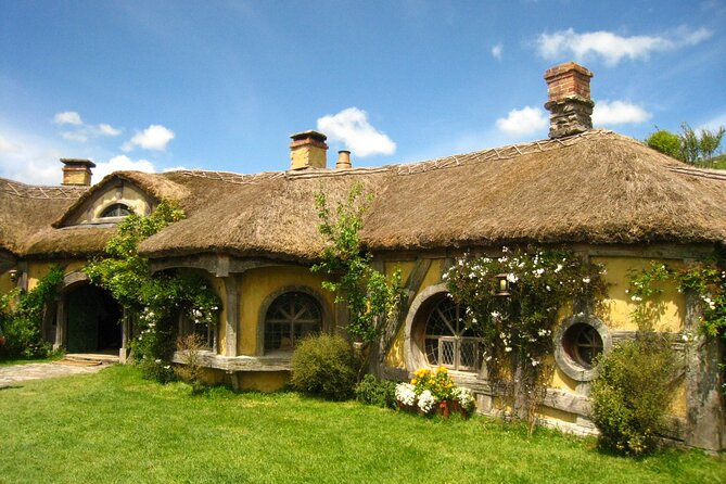 Hobbiton and Waitomo Caves Small Tour from Auckland - Is $313.39 a fair price?