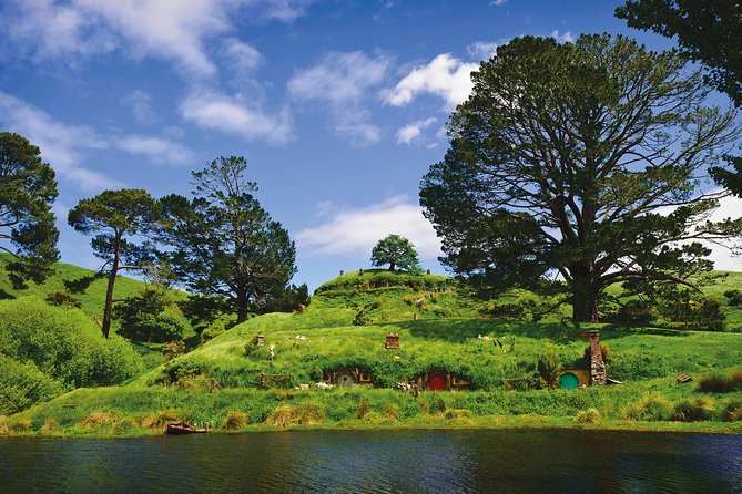 Hobbiton Movie Set day tour From Auckland - Walking conditions and who should think twice