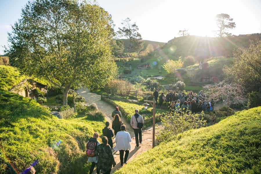 Hobbiton Movie Set: Guided Tour Ticket - The Mill and the Green Dragon Inn