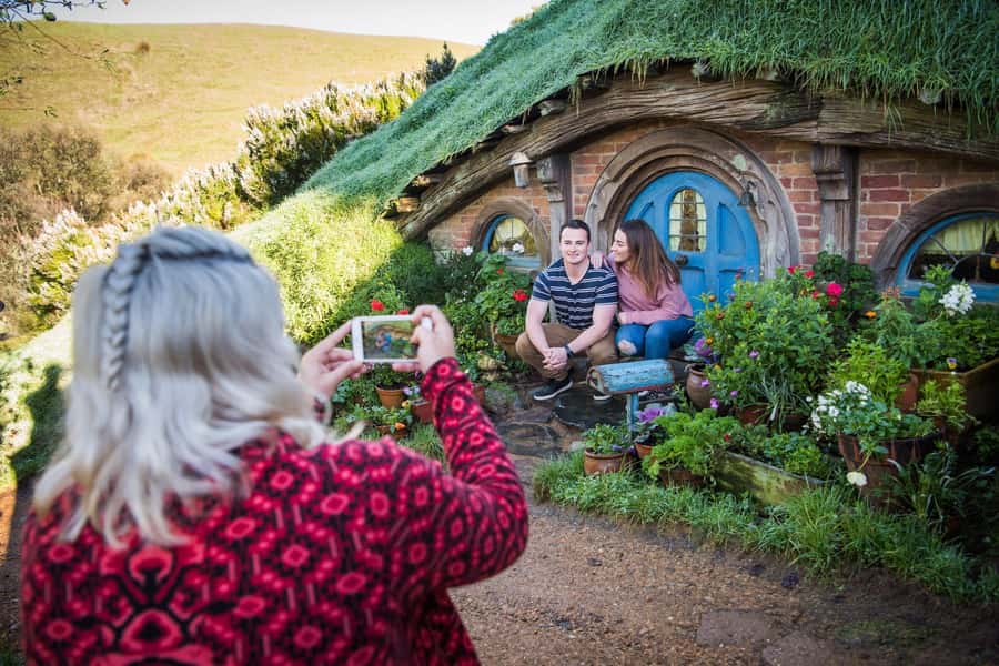 Hobbiton Movie Set: Guided Tour Ticket - Why the Guides Matter So Much