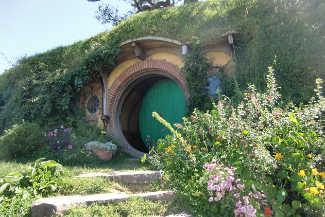 Hobbiton Movie Set Tour from Auckland - The real price of the day