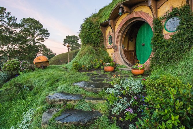 Hobbiton™ Movie Set Walking Tour from Shires Rest - Seeing inside a furnished Hobbit home