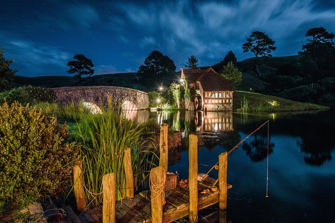 Hobbiton & Waitomo Caves Guided Day Trip from Auckland incl lunch - The included Kiwi café lunch