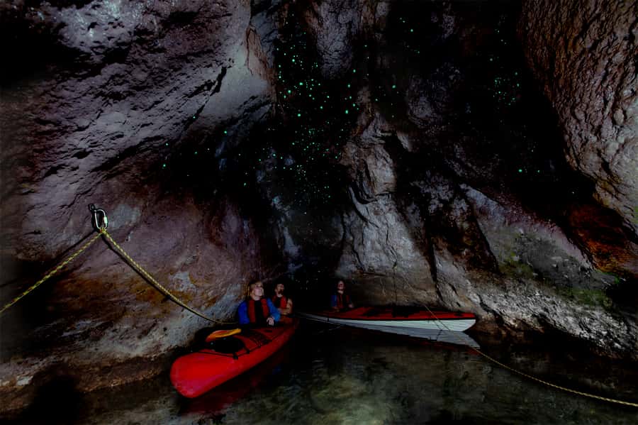 Hot Pools Kayak & Evening Barbecue - From Rotorua accommodation to the Lake Rotoiti launch