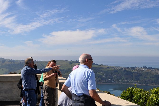 Iconic Shore Excursion: Dunedin City Highlights Tour - The University of Otago shows Dunedin’s student side