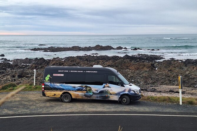 Invercargill to Dunedin via the Catlins Small Group 1 Way Tour - Nugget Point Lighthouse and the southern coast