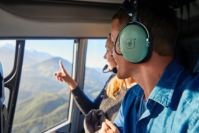 Kaikōura Whale Watching - 1hr 20min Ultimate Adventure - Pilots, communication, and the human side