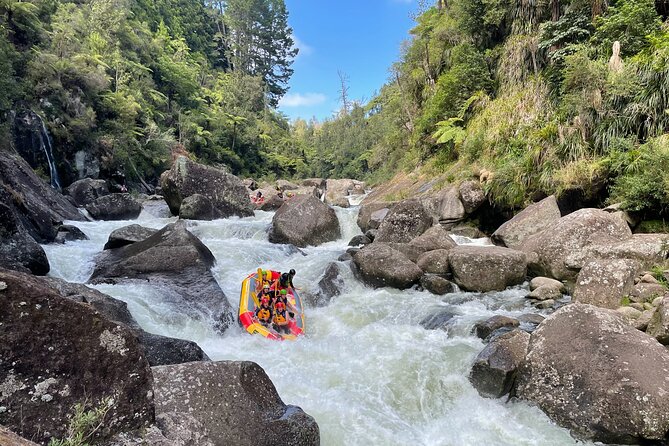 Kaituna Cascades - Grade 5 Wairoa River near Tauranga - Mothers Nightmare tests your teamwork