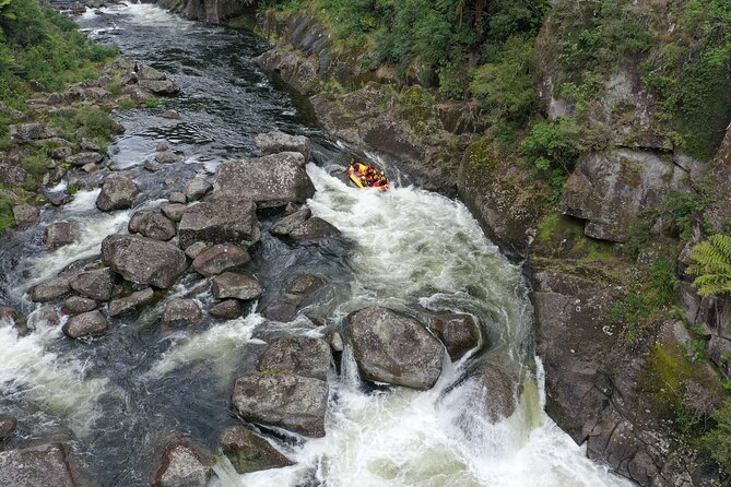 Kaituna Cascades - Grade 5 Wairoa River near Tauranga - Four kilometers of Grade 3 and Grade 4 action