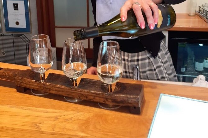 Kumeu Winery Boutique Tour with Gourmet Lunch from Auckland - Soljans Estate at 10:30 am