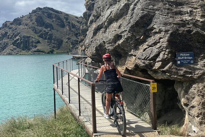 Lake Dunstan Cycleway Bike Rental And Return Shuttle - Starting at The Junction Lookout in Cromwell