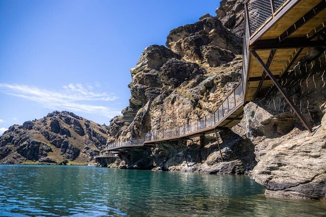 Lake Dunstan Discovery Day Tour by eBike with Shuttle - The e-bike, equipment, and service