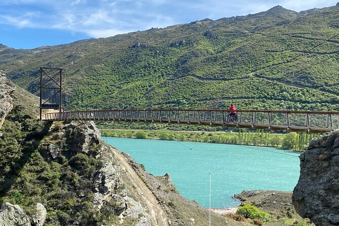 Lake Dunstan Discovery Day Tour by eBike with Shuttle - Stop 2: Clyde Dam and the start of the main ride
