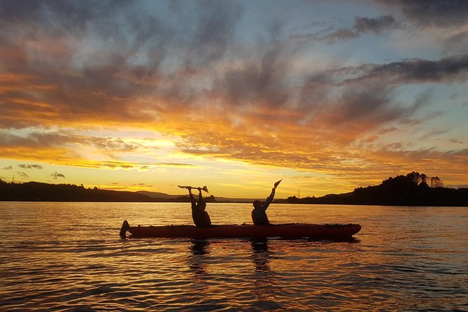 Lake Rotoiti Evening Kayak Tour including Hot Springs, Glowworm Caves and BBQ Dinner - Hotel pickup and the 3:30 pm start
