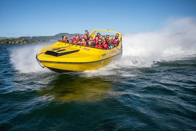 Lake Rotoiti Guided Hot Pools Kayak Trip - Guides, Stories, and the Human Side of the Tour