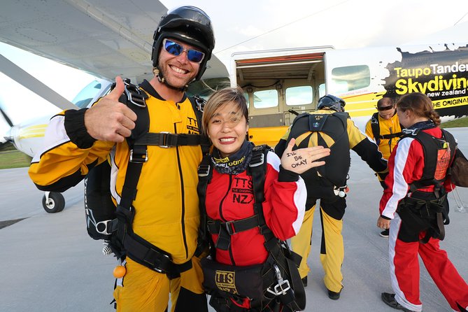 Lake Taupo 12,000-Foot Tandem Skydiving - The Taupo tandem jump at a glance