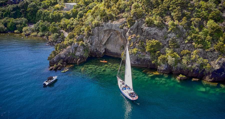 Lake Taupo: Classical Sailing to the Māori Rock Carvings - Why this Lake Taupō cruise is worth your time