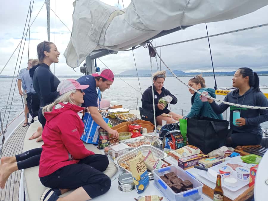 Lake Taupo: Classical Sailing to the Māori Rock Carvings - Price, comfort, and who should book