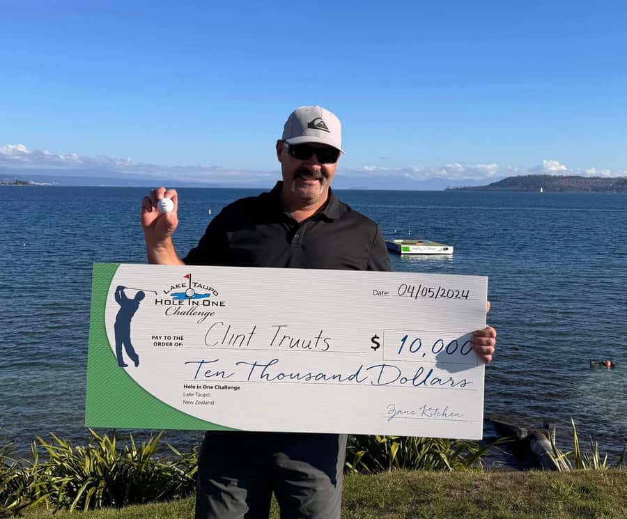 Lake Taupo: Hole in One Golf or Ball Blaster Challenge - Key points about the Lake Taupo Hole in One Challenge