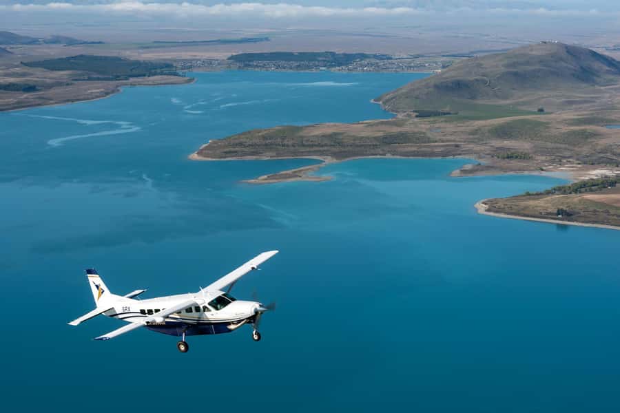 Lake Tekapo: 50-Minute Mount Cook and Beyond Scenic Flight - Key points at a glance