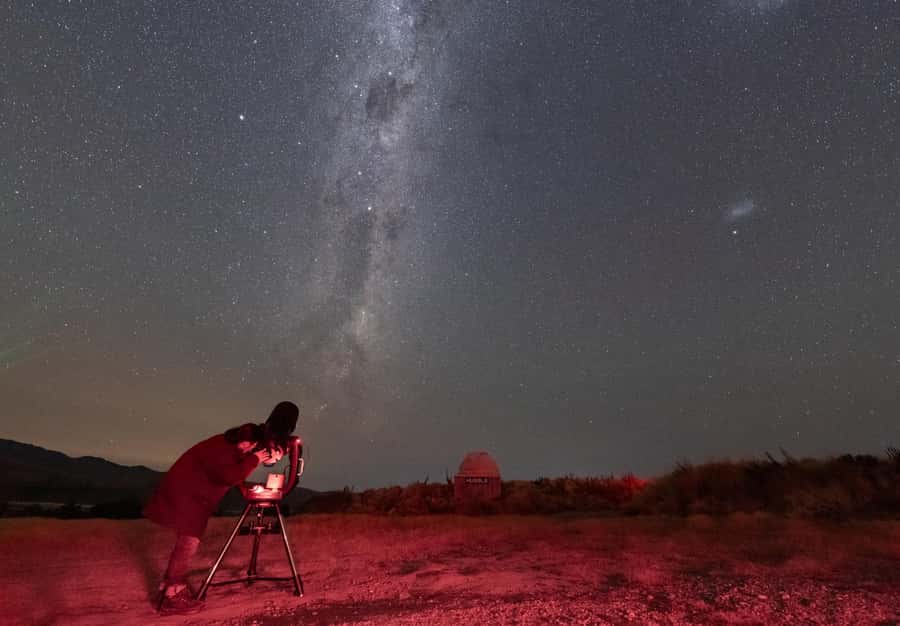 Lake Tekapo: Stargazing Experience at Cowan's Observatory - Staying warm in the observation craters