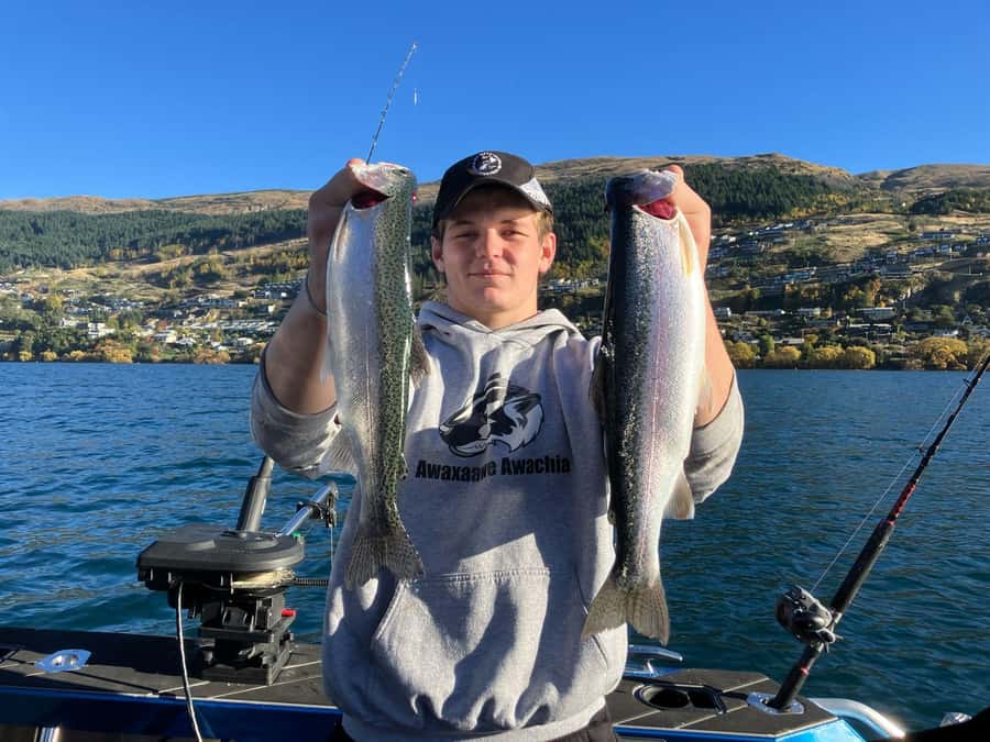 Lake Wakatipu: 3 Hour Fishing Adventure by Boat - What makes the electric trolling motor useful