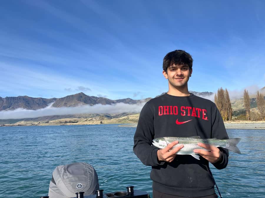Lake Wakatipu: 3 Hour Fishing Adventure by Boat - Gear, snacks, and what you do not need to bring