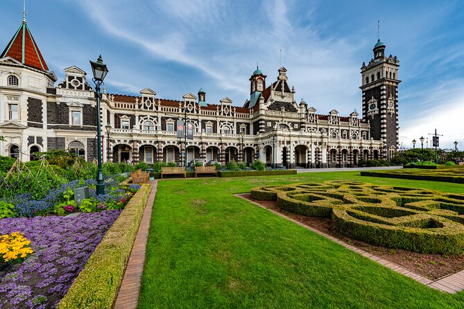 Larnach Castle & Dunedin City Highlights Tour (Shore Excursion) - Dunedin Railways and the city’s grand first impression