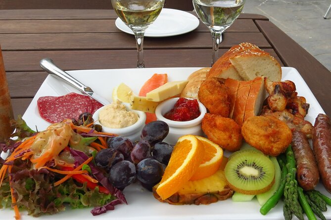 Lyttelton Shore Excursion - Waipara Wine Tour With Lunch - Guides make the difference