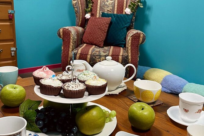 Mad Hatter's Hat Escape Room Experiences - What the room does not promise