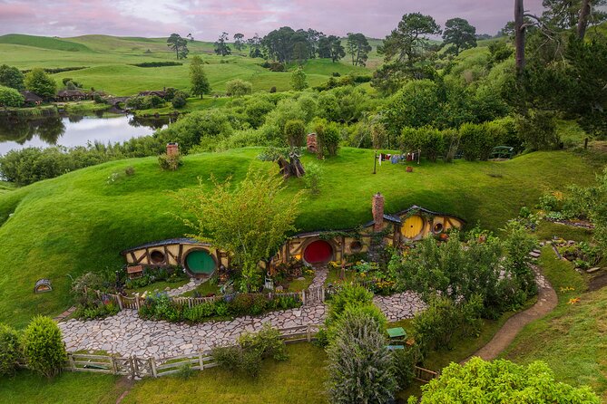 Magical Hobbiton: Small-Group Guided Tour from Auckland - The small-group catch, and why it matters