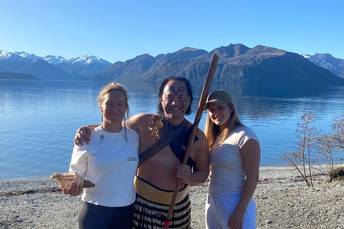 Māori Whakatau Welcome - The Māori bone carving and other souvenirs