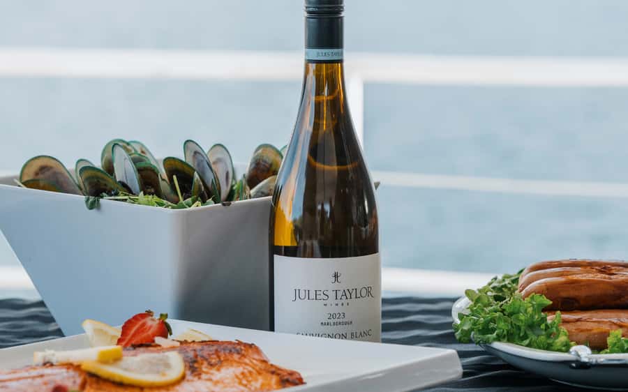 Marlborough: Full-Day Wine and Seafood Tour with Cruise - Morning pickup and the ride into wine country