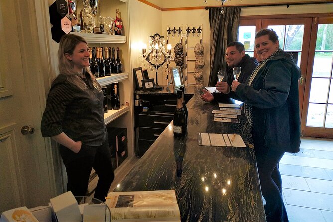 Marlborough Wine Tour - Afternoon Sippers of Wine Only 4hrs - The ride between vineyards keeps the afternoon relaxed