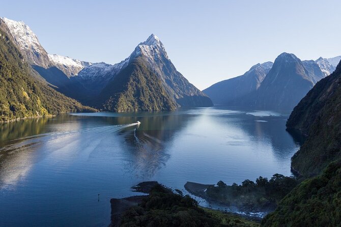 Milford Sound Business Class from Queenstown Cruise Lunch - Leaving Queenstown early for the Milford Road